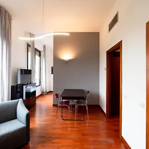 https://hbhall-brera-59.italymilanhotels.net